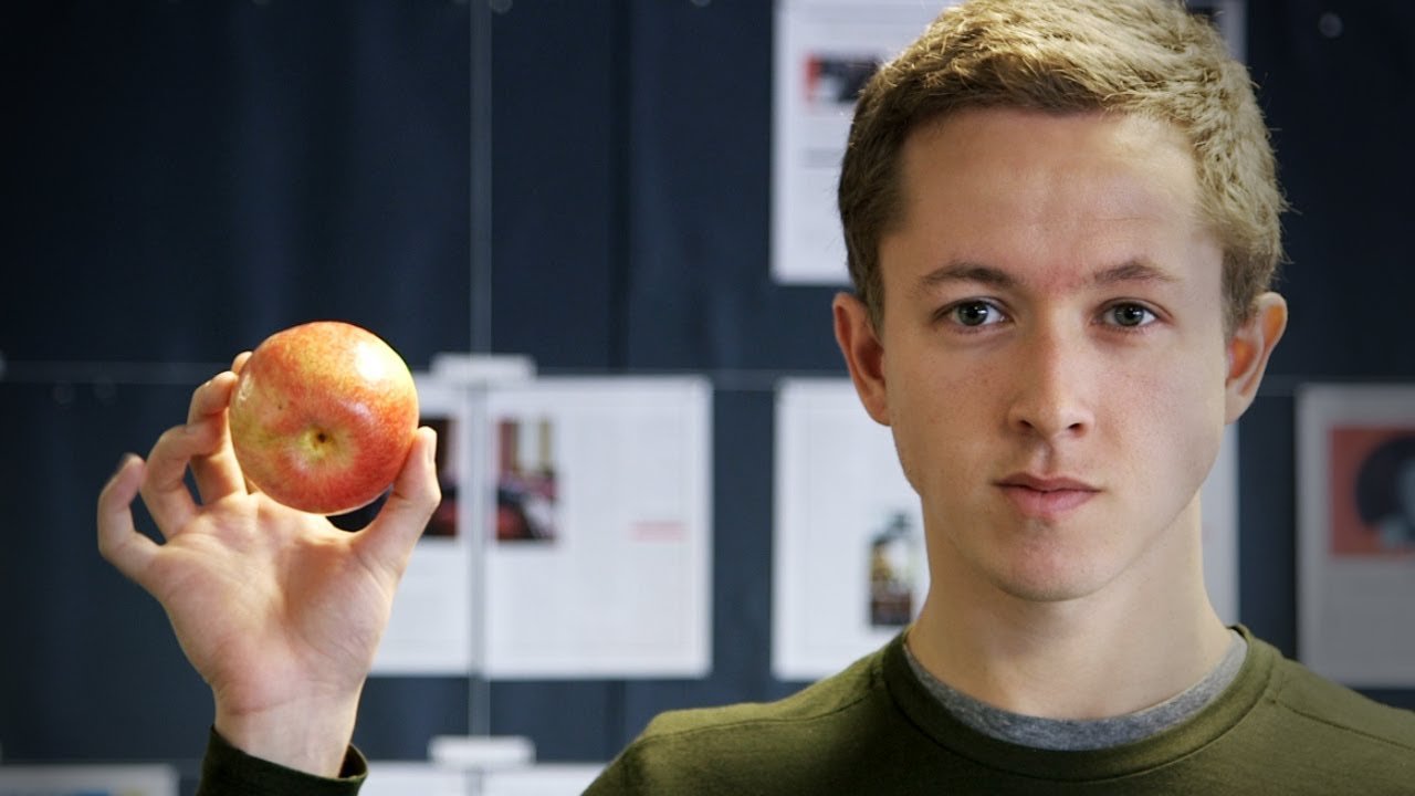 Worst time to eat apple